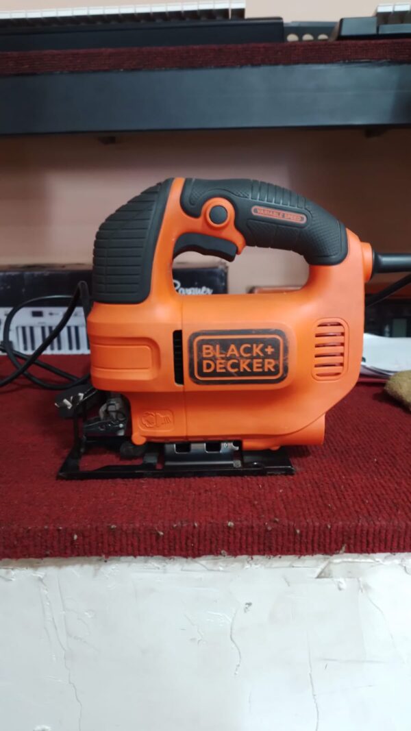 Cierra Caladora BLACK+ DECKER