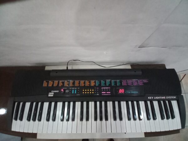 Teclado CASIO