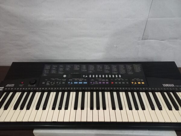 Teclado YAMAHA