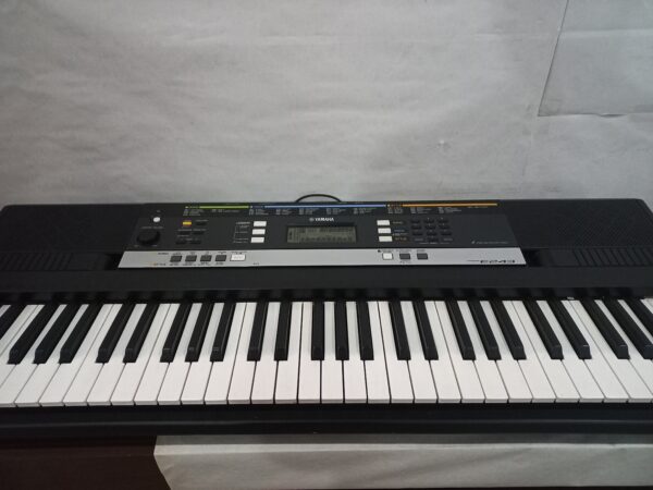 Teclado YAMAHA